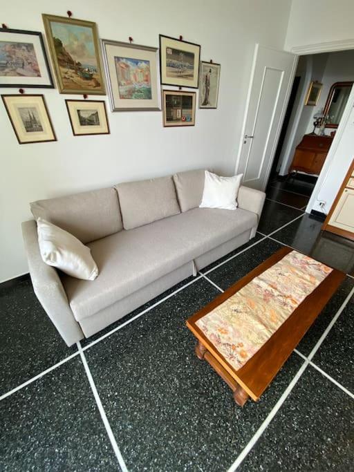 A Sturla Citra 010025-lt-2437